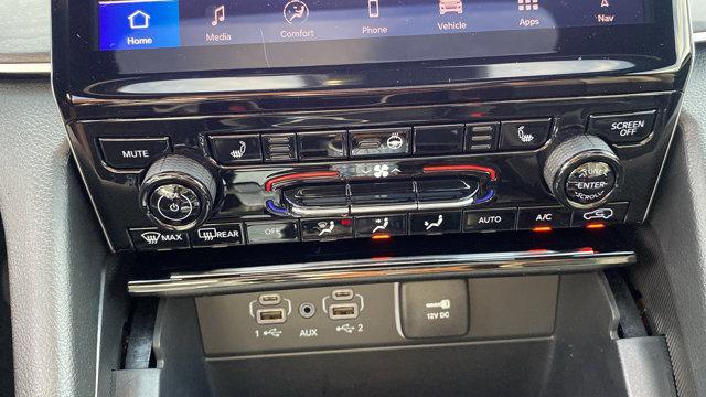 new 2025 Jeep Grand Cherokee car, priced at $43,070