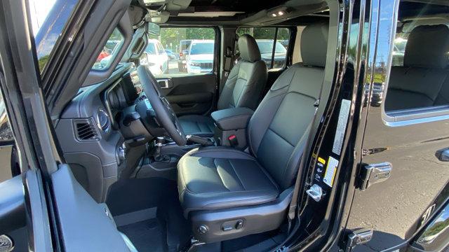 new 2025 Jeep Wrangler car, priced at $52,515