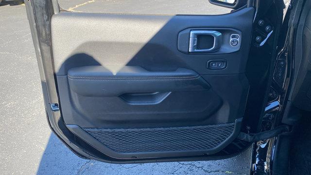 new 2025 Jeep Wrangler car, priced at $52,515