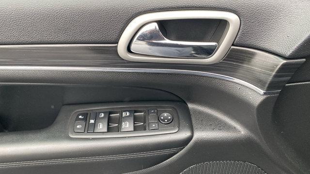 used 2022 Jeep Grand Cherokee car, priced at $32,877