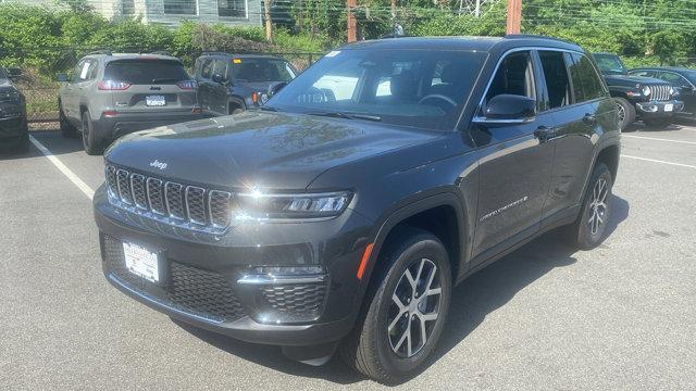 new 2024 Jeep Grand Cherokee car, priced at $46,210