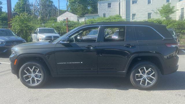 new 2024 Jeep Grand Cherokee car, priced at $46,210