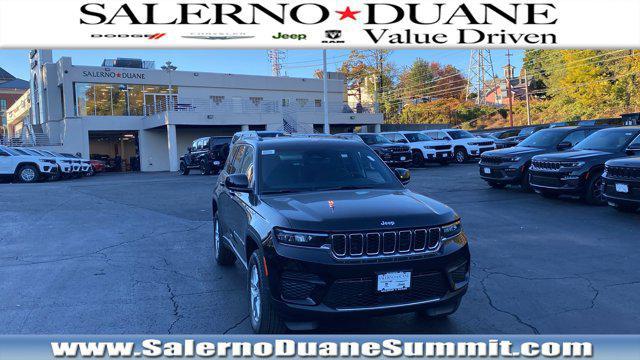 new 2025 Jeep Grand Cherokee car, priced at $40,745