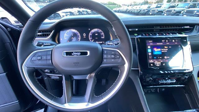 new 2025 Jeep Grand Cherokee car, priced at $40,345