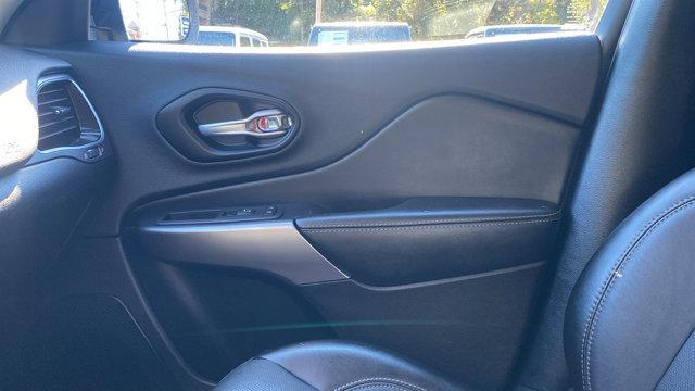 used 2022 Jeep Cherokee car, priced at $25,225