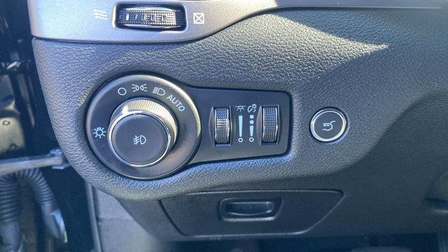 used 2022 Jeep Cherokee car, priced at $25,225