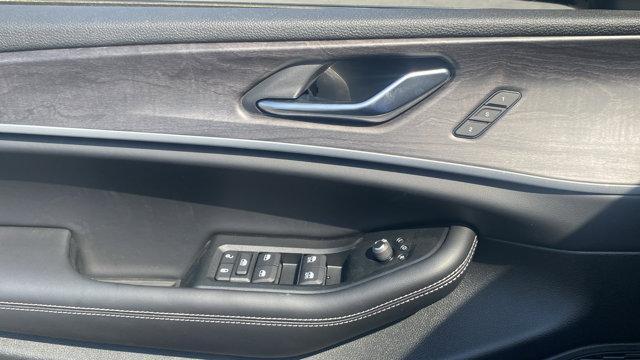 new 2025 Jeep Grand Cherokee car, priced at $47,396