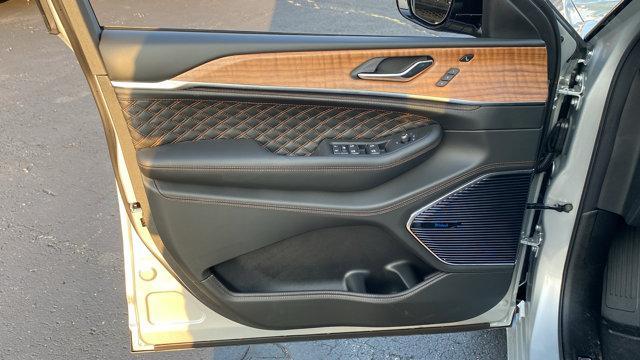 new 2025 Jeep Grand Cherokee car, priced at $63,310