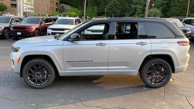 new 2025 Jeep Grand Cherokee car, priced at $63,310