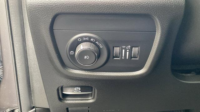 used 2022 Jeep Grand Cherokee car, priced at $34,560