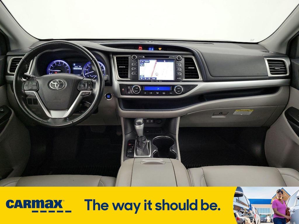 used 2019 Toyota Highlander car, priced at $29,998