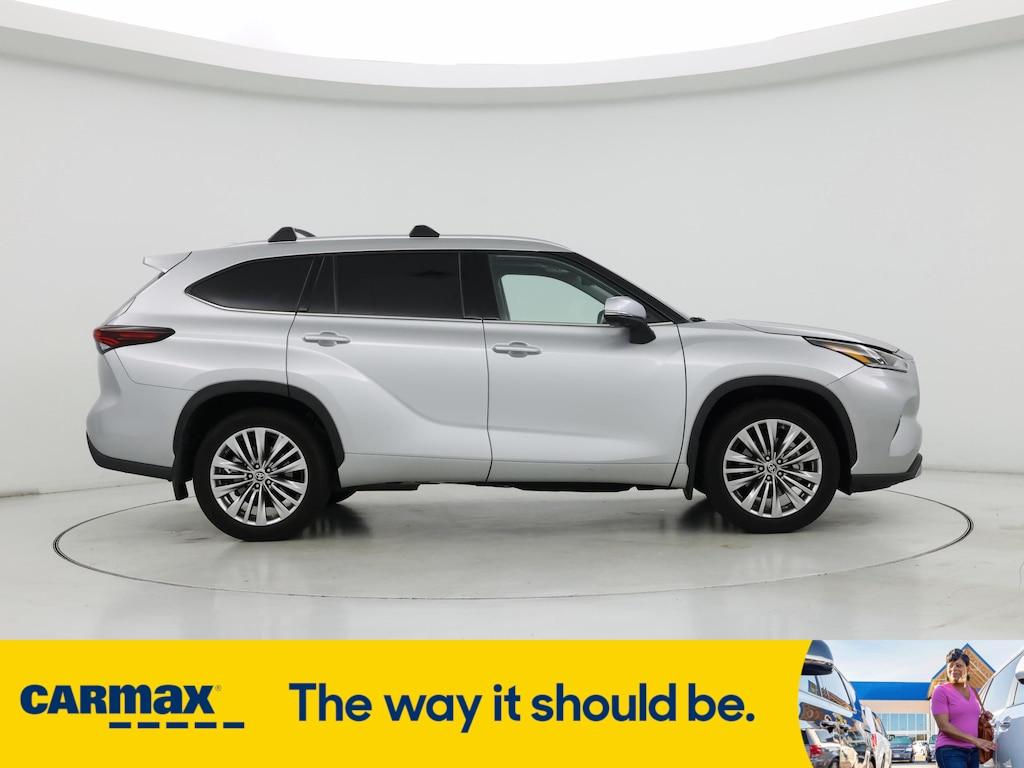 used 2024 Toyota Highlander car, priced at $52,998