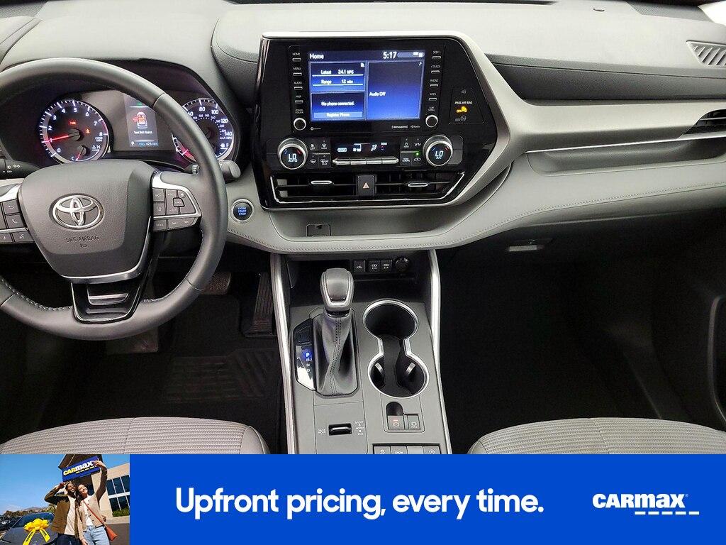used 2021 Toyota Highlander car, priced at $29,998