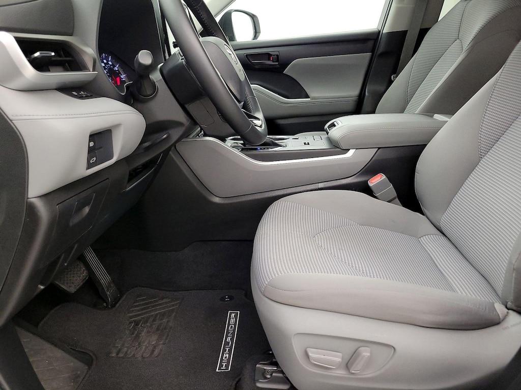 used 2021 Toyota Highlander car, priced at $29,998
