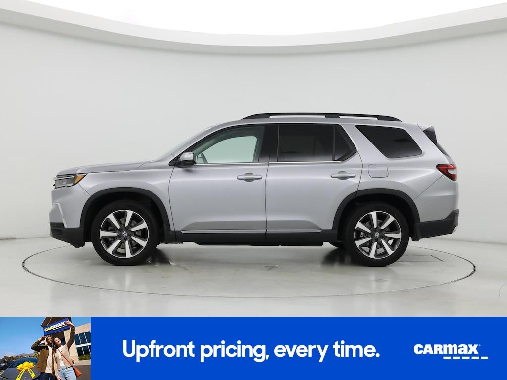 used 2025 Honda Pilot car, priced at $45,998
