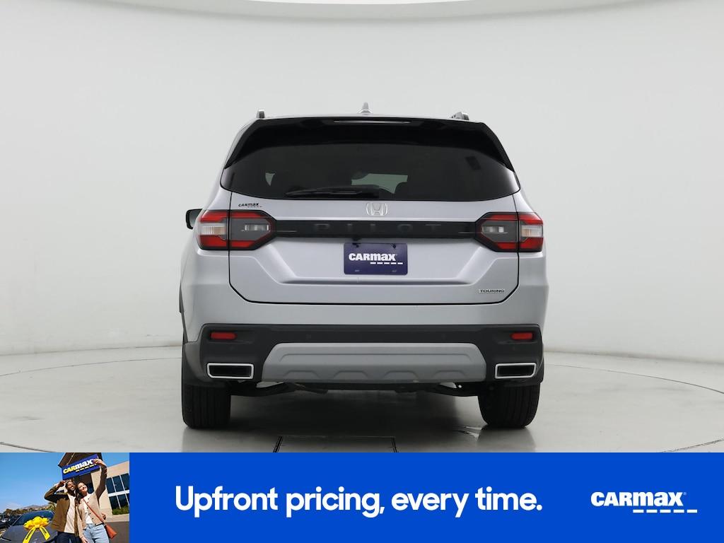 used 2025 Honda Pilot car, priced at $45,998