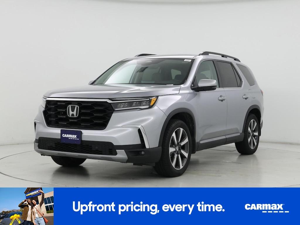 used 2025 Honda Pilot car, priced at $45,998