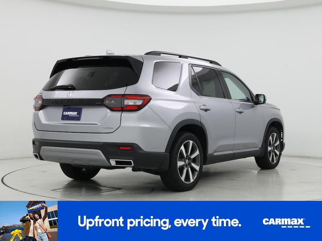 used 2025 Honda Pilot car, priced at $45,998