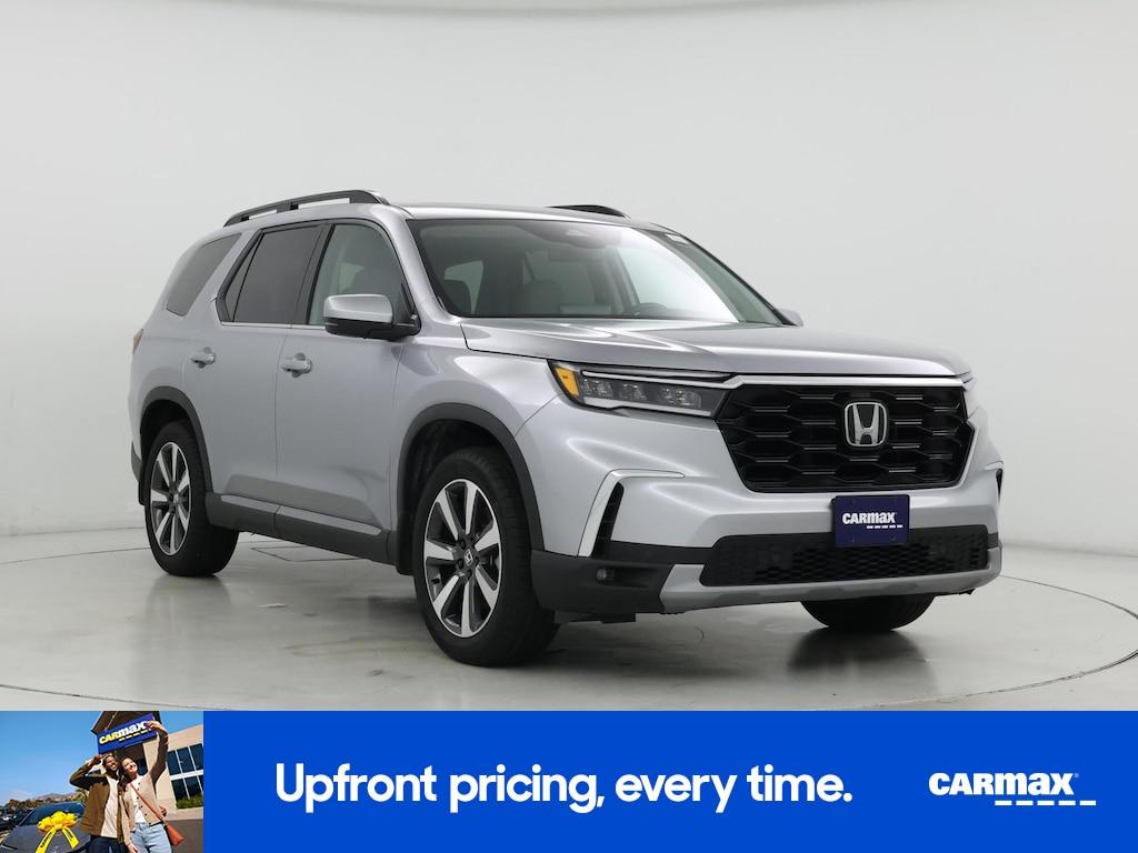 used 2025 Honda Pilot car, priced at $45,998