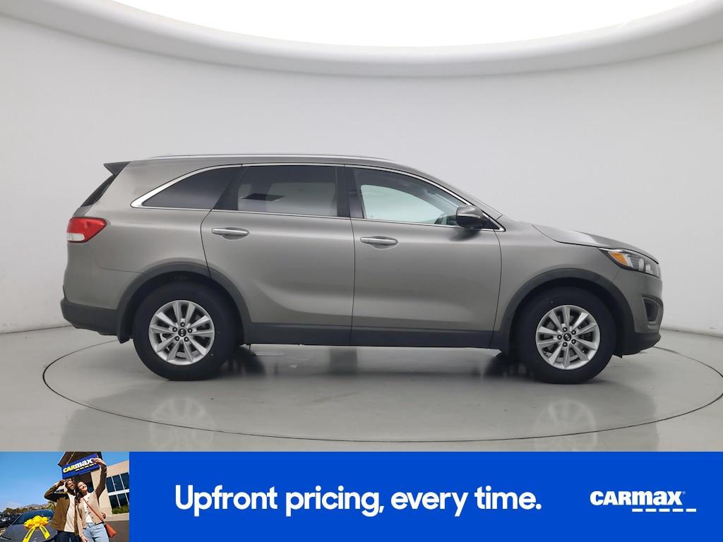 used 2016 Kia Sorento car, priced at $12,998
