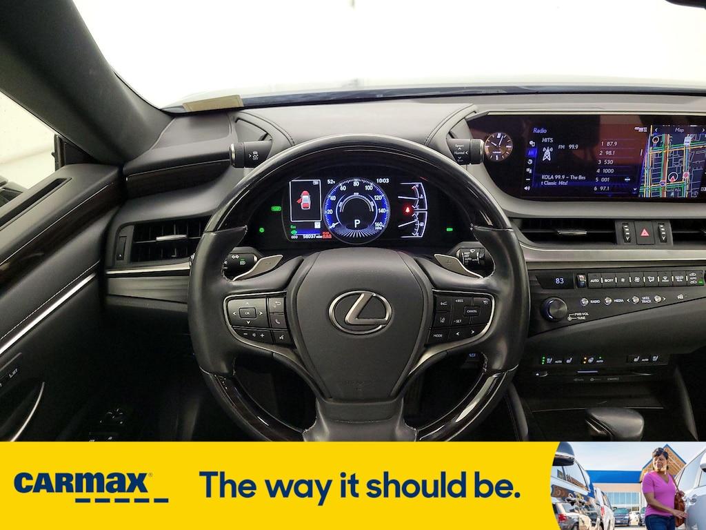 used 2019 Lexus ES 300h car, priced at $27,998