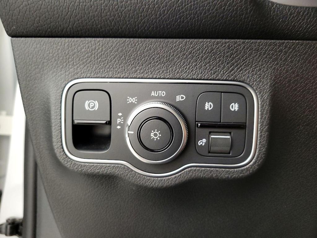 used 2023 Mercedes-Benz GLB 250 car, priced at $35,998