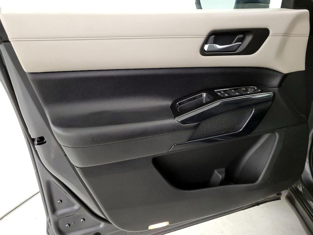 used 2022 Nissan Pathfinder car, priced at $24,998