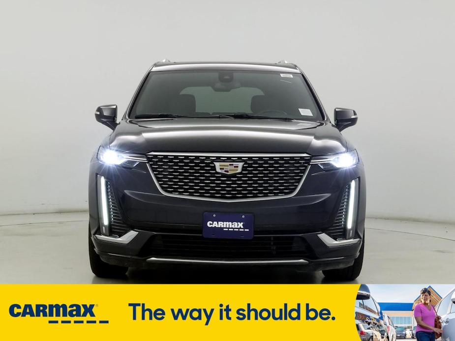 used 2023 Cadillac XT6 car, priced at $33,998