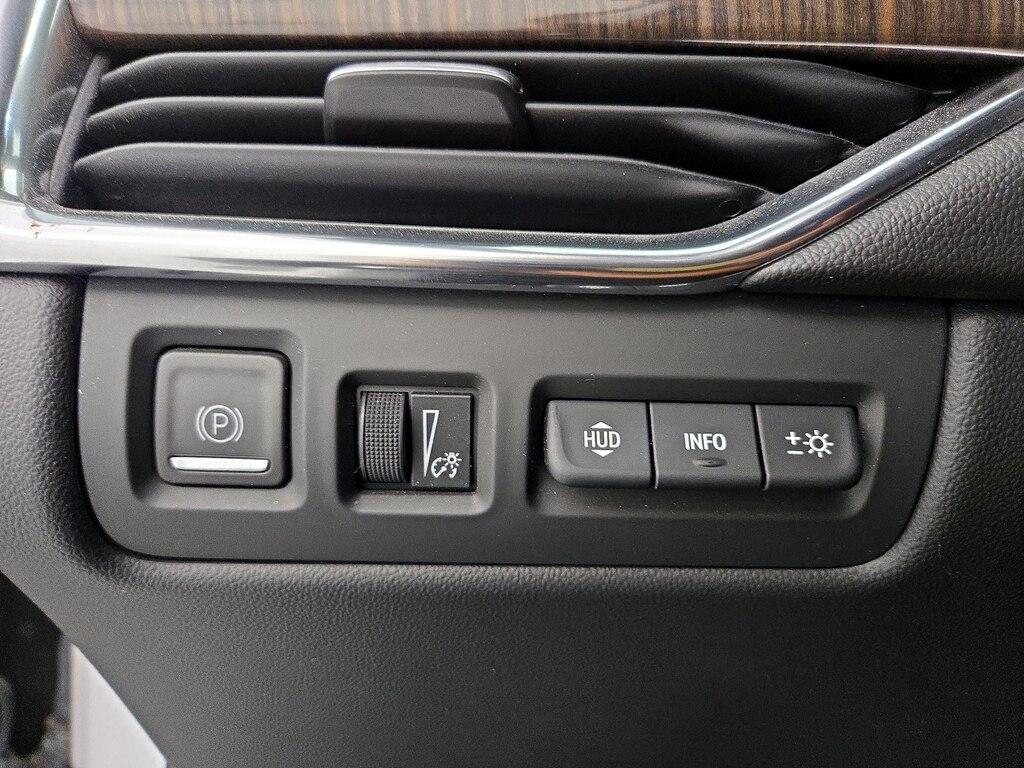 used 2022 Cadillac XT4 car, priced at $31,998