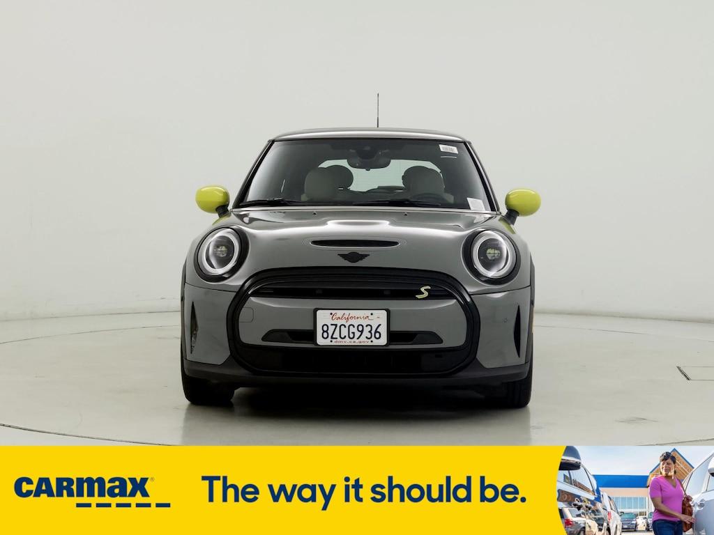 used 2022 MINI SE Hardtop car, priced at $24,998