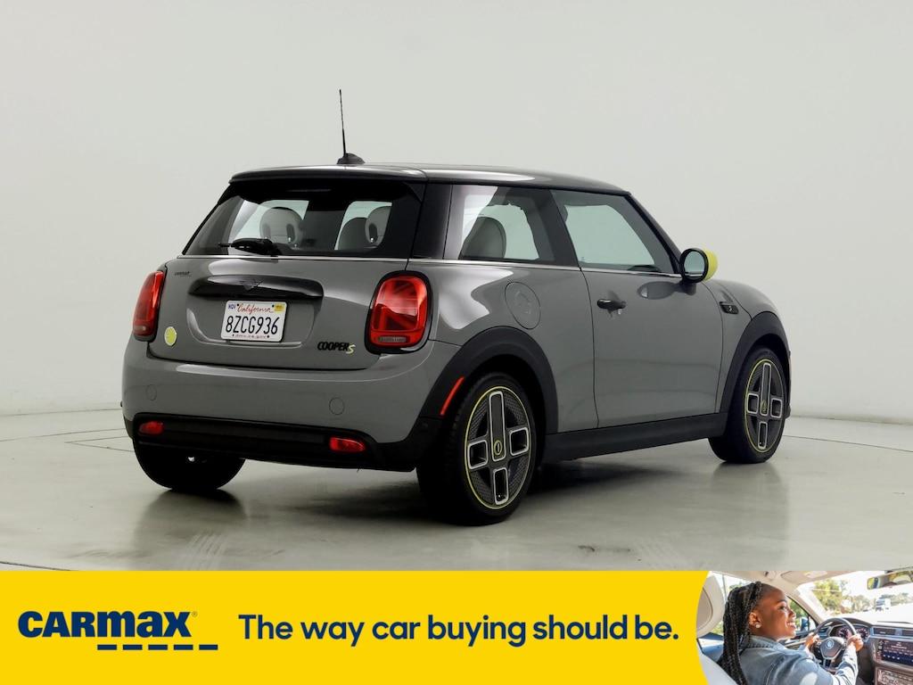 used 2022 MINI SE Hardtop car, priced at $24,998