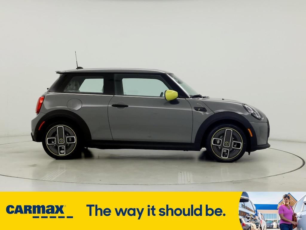 used 2022 MINI SE Hardtop car, priced at $24,998