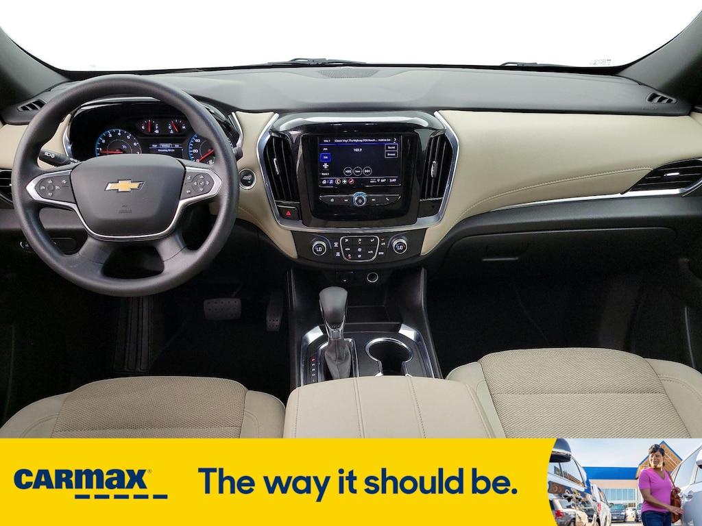 used 2022 Chevrolet Traverse car, priced at $27,998