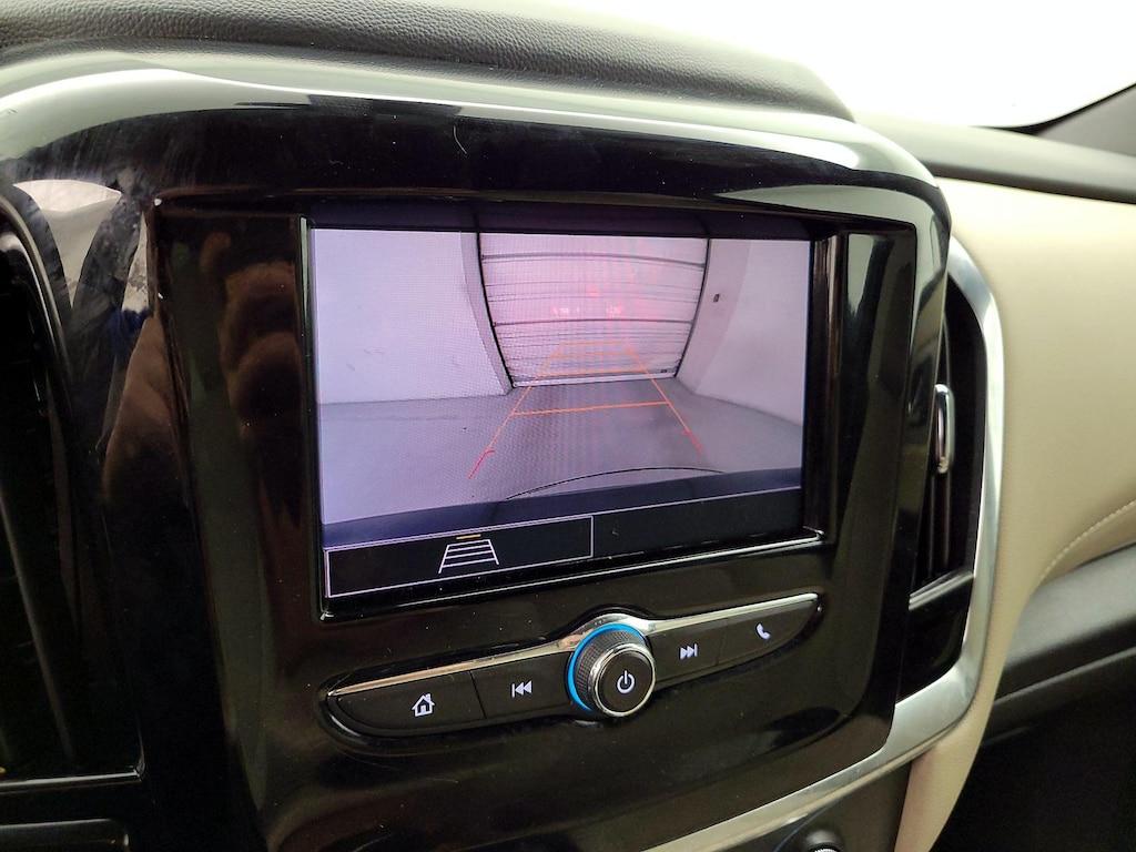 used 2022 Chevrolet Traverse car, priced at $27,998