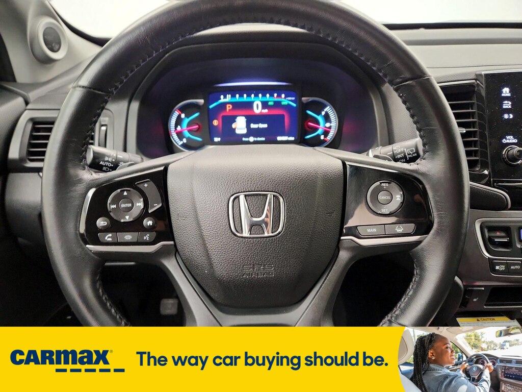 used 2022 Honda Pilot car, priced at $31,998