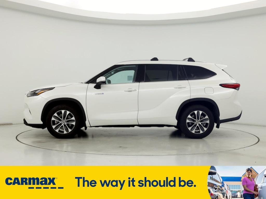 used 2021 Toyota Highlander Hybrid car, priced at $39,998