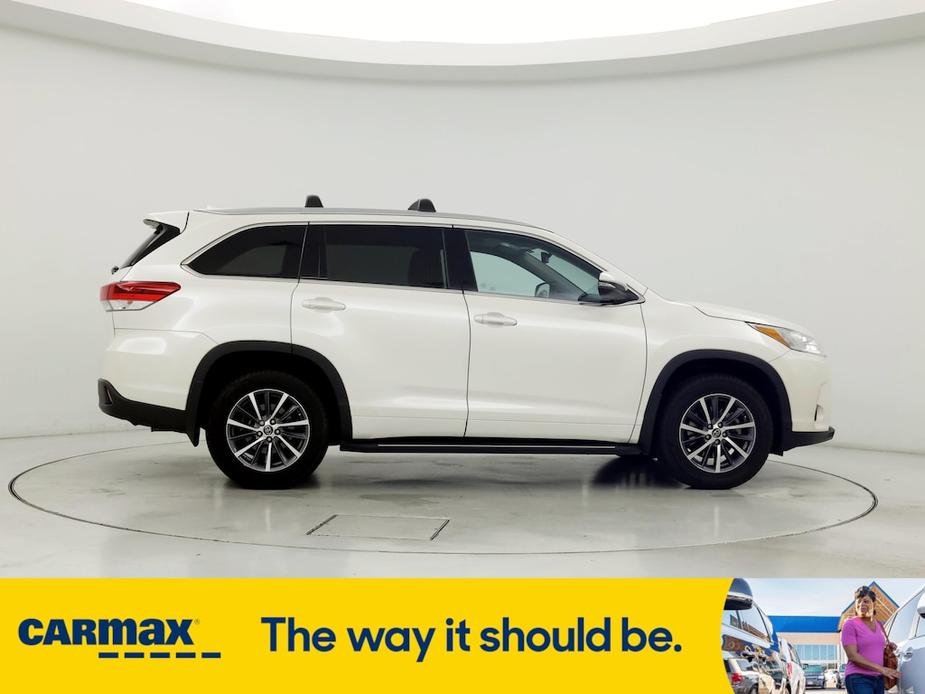 used 2018 Toyota Highlander car, priced at $25,998