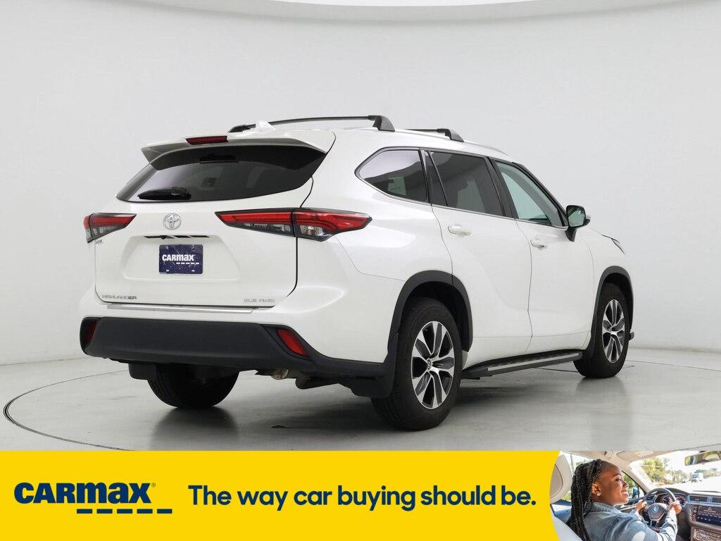 used 2021 Toyota Highlander car, priced at $33,998