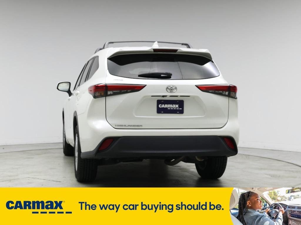 used 2020 Toyota Highlander car, priced at $25,998