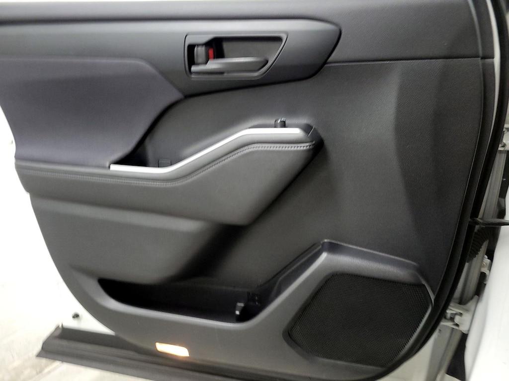 used 2020 Toyota Highlander car, priced at $25,998