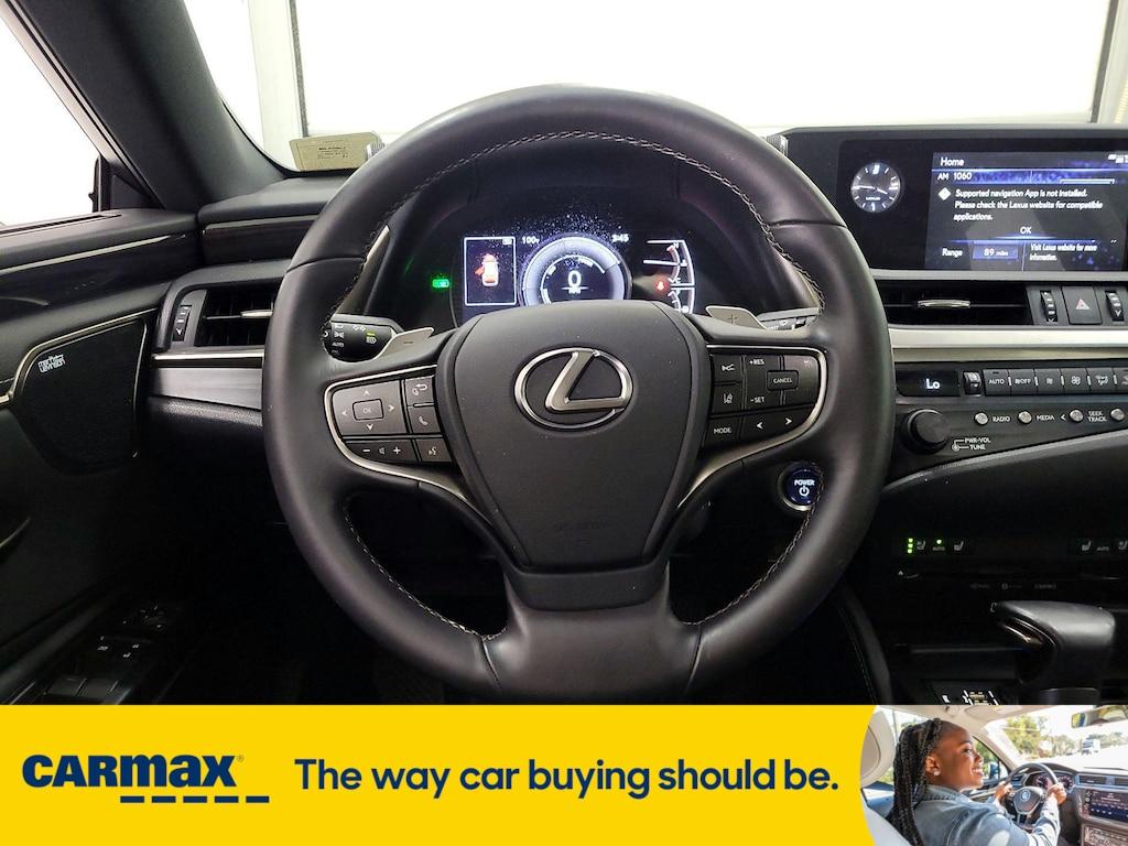 used 2019 Lexus ES 300h car, priced at $31,998