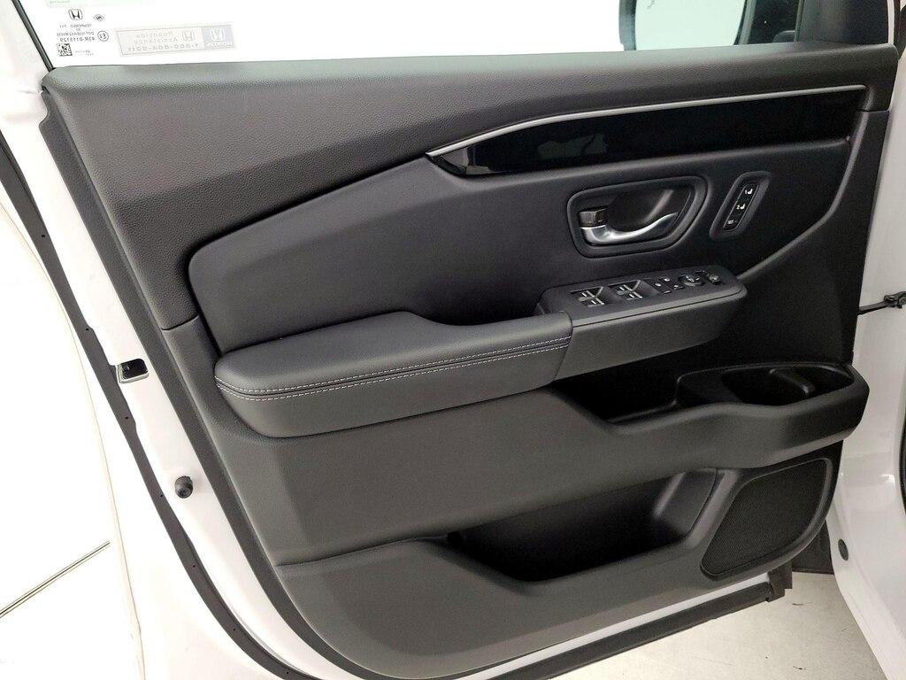 used 2024 Honda Pilot car, priced at $38,998