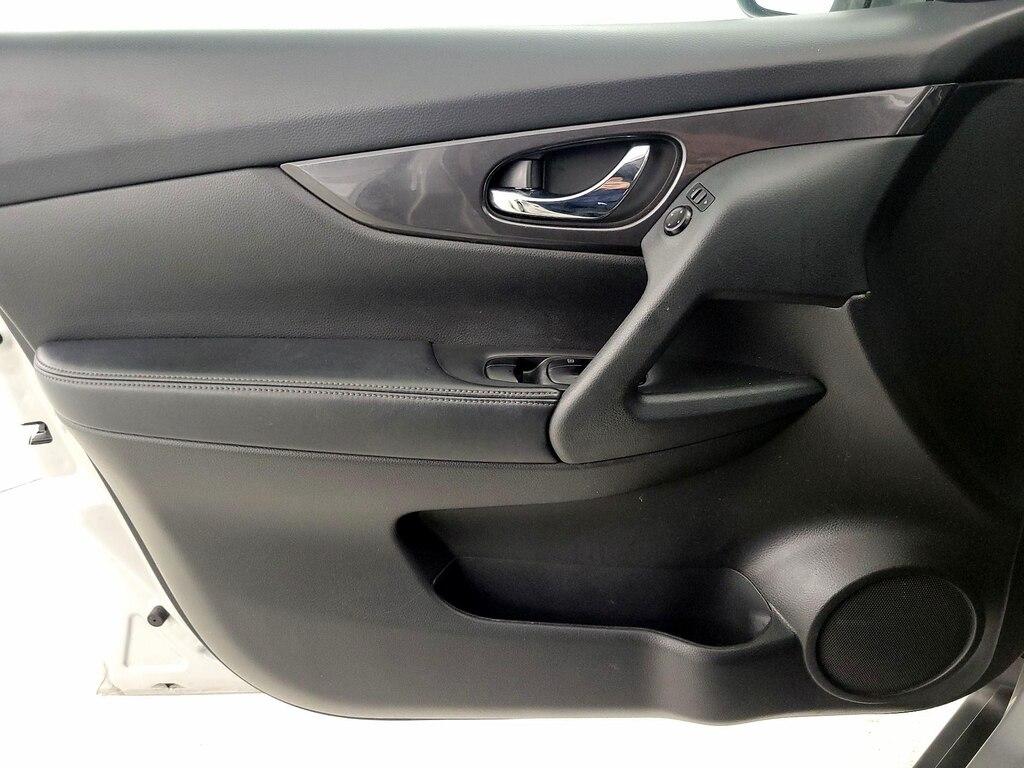 used 2020 Nissan Rogue car, priced at $13,599