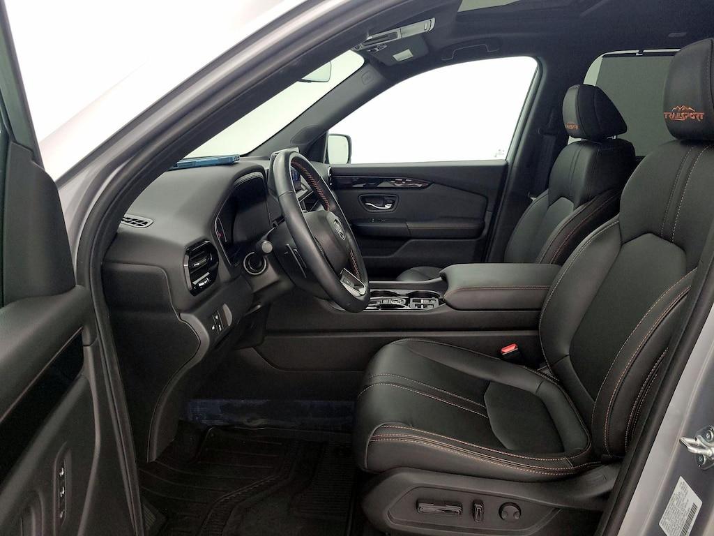 used 2025 Honda Pilot car, priced at $47,998