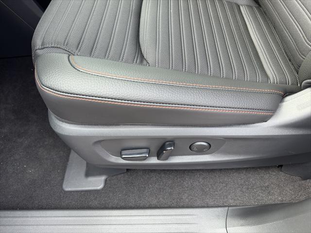 new 2025 Nissan Pathfinder car, priced at $43,599