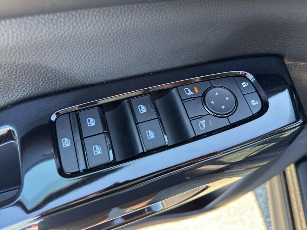 used 2022 Nissan Pathfinder car, priced at $30,290