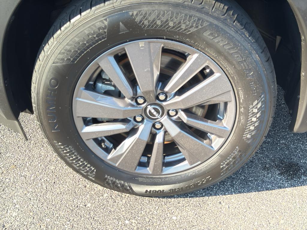 used 2022 Nissan Pathfinder car, priced at $30,290