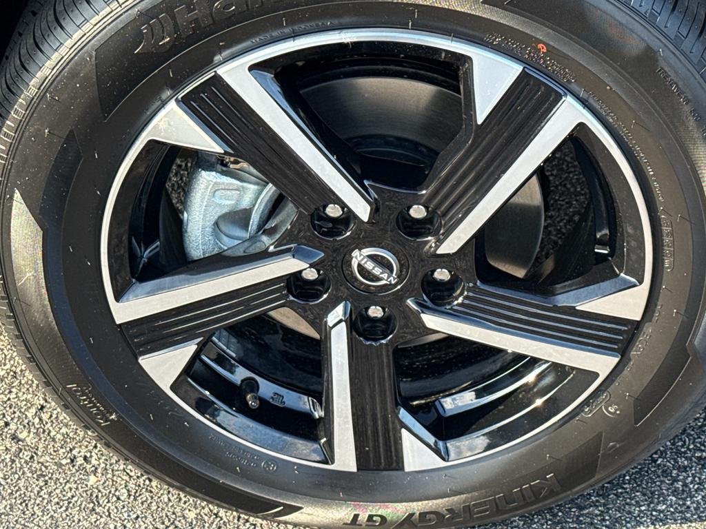 new 2025 Nissan Sentra car, priced at $22,659