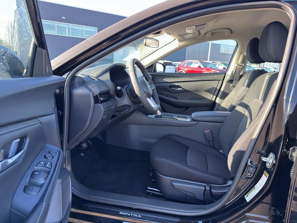 new 2025 Nissan Sentra car, priced at $22,659