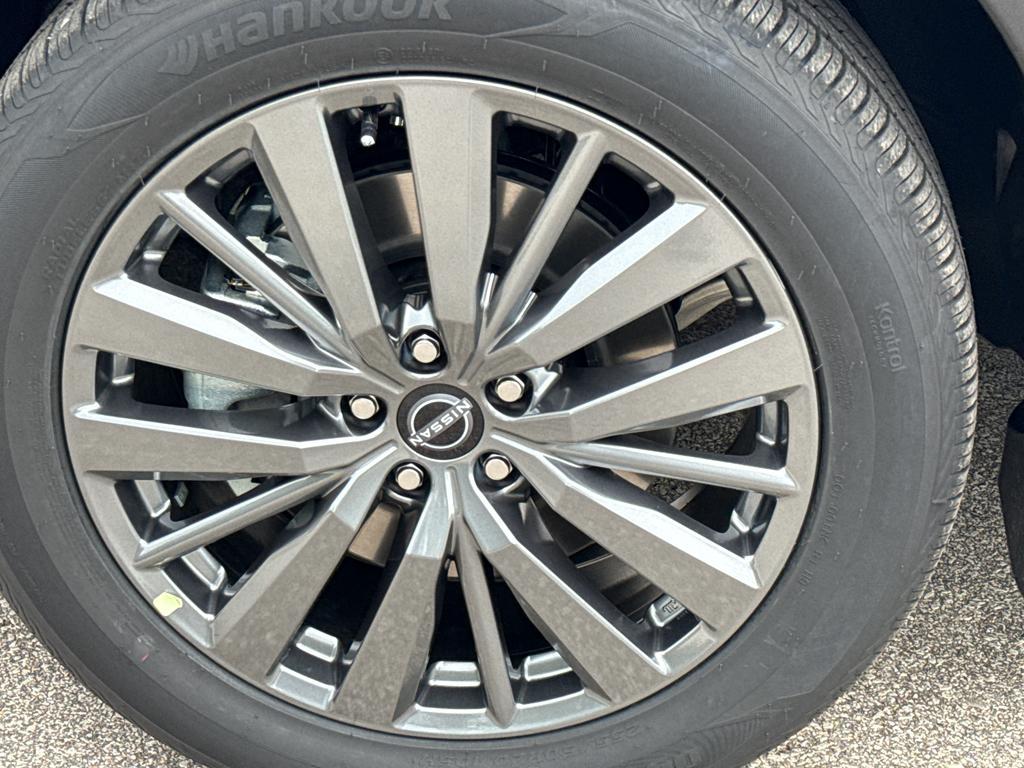 new 2025 Nissan Pathfinder car, priced at $47,246